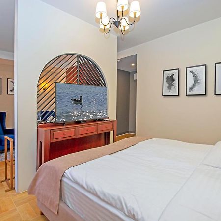 יירבאן Cartez Hotel מראה חיצוני תמונה
