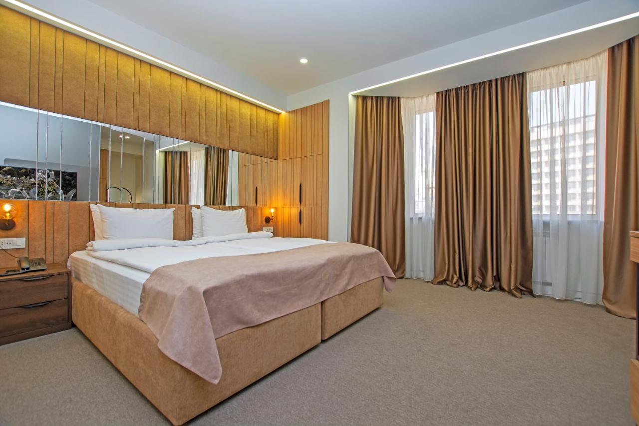 יירבאן Cartez Hotel מראה חיצוני תמונה