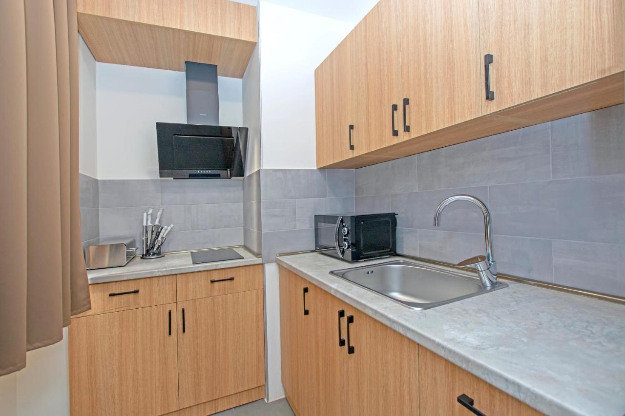 יירבאן Cartez Hotel מראה חיצוני תמונה