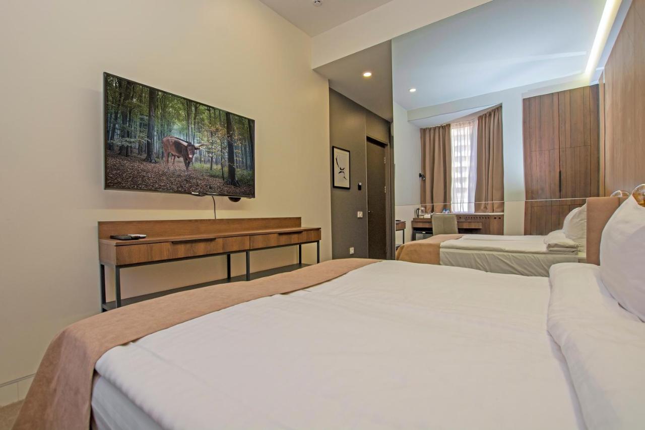 יירבאן Cartez Hotel מראה חיצוני תמונה