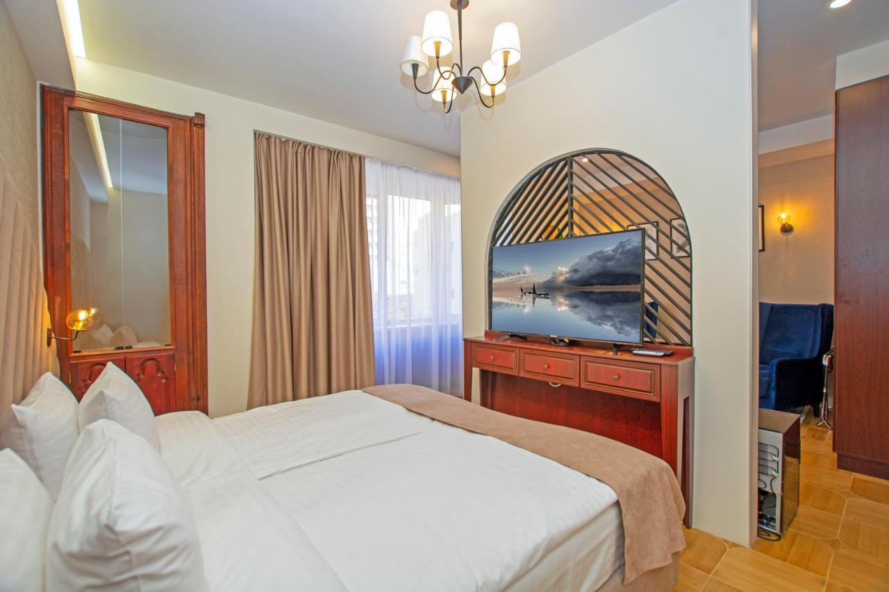 יירבאן Cartez Hotel מראה חיצוני תמונה