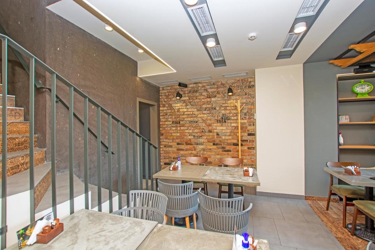 יירבאן Cartez Hotel מראה חיצוני תמונה