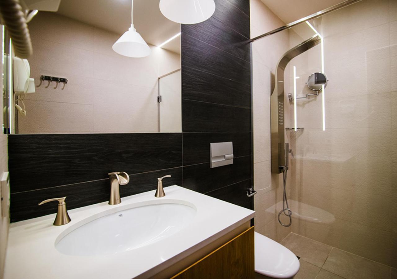 יירבאן Cartez Hotel מראה חיצוני תמונה